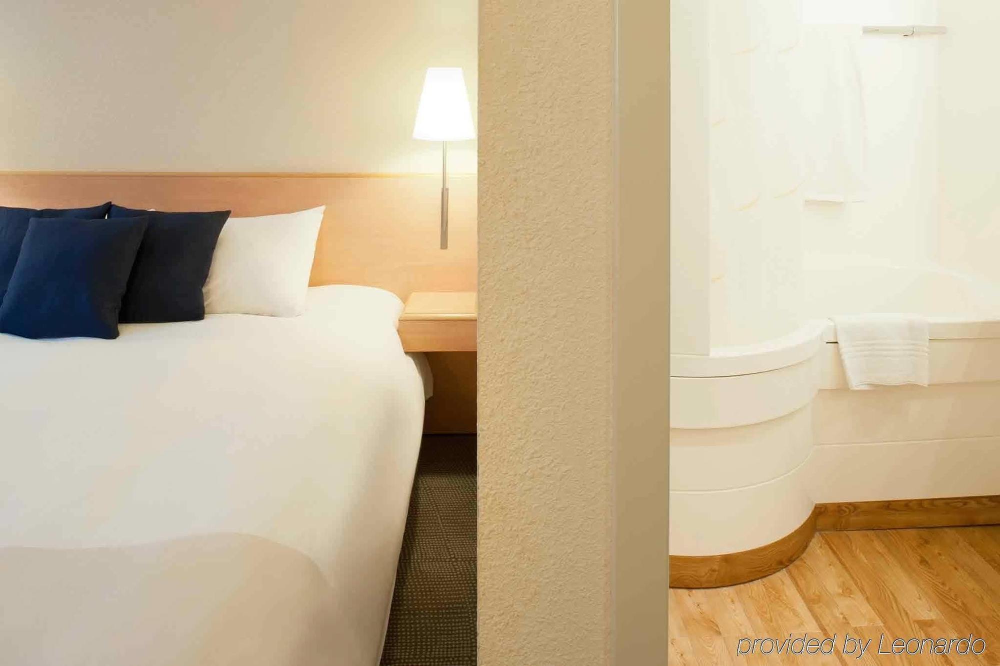 Novotel Centrum 3*
